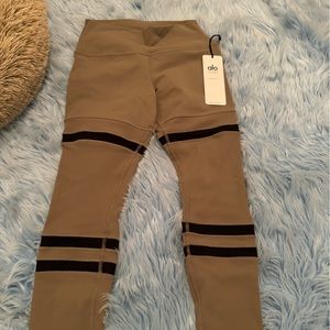 New alo legging